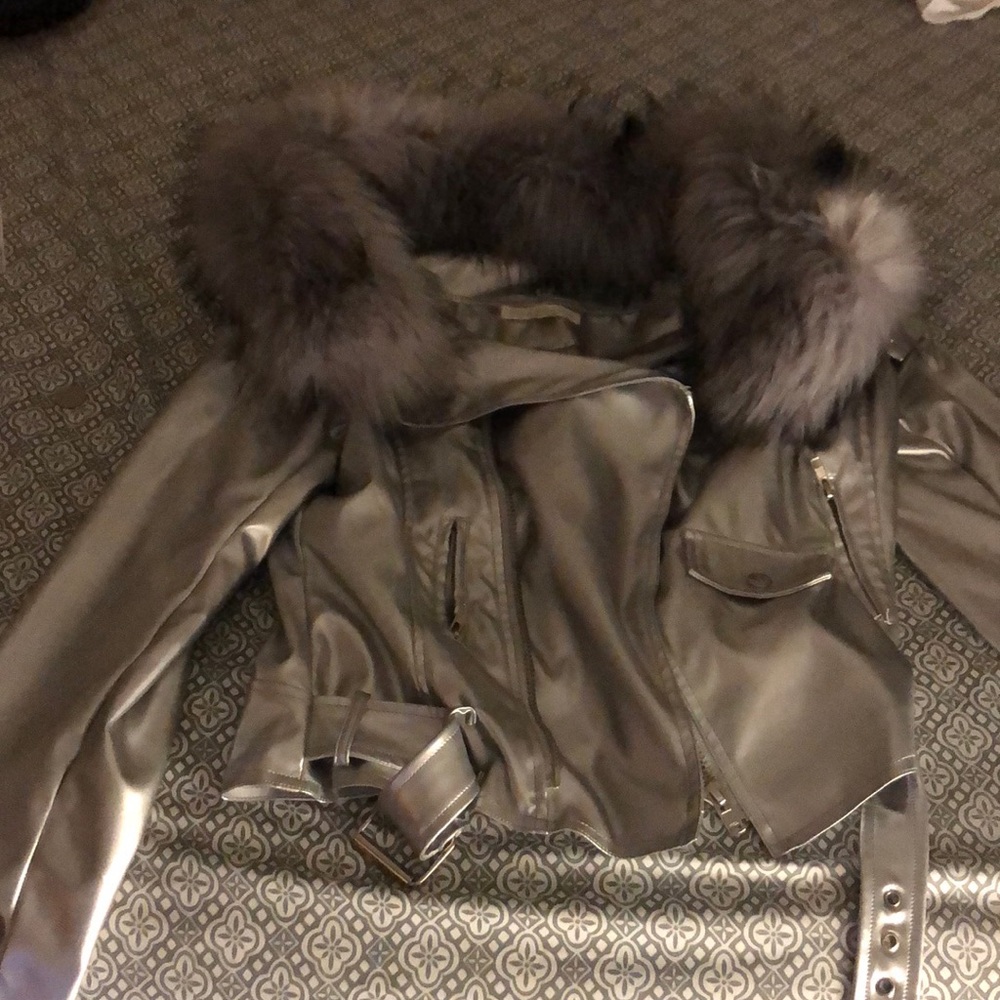 SILVER OFF THE SHOULDER JACKER W/ DETACHABLE FUR!